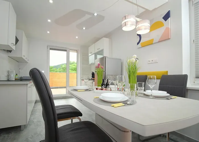 Bernardo Lux Apartment *