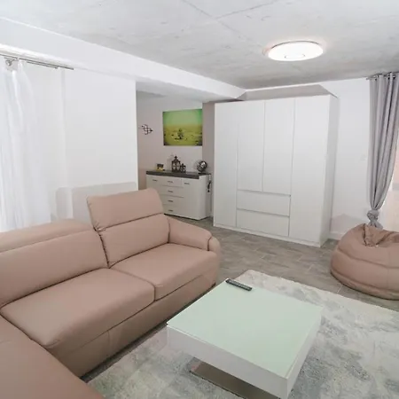 Apartman Bernardo Lux *