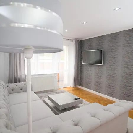 Bernardo Lux カルパッチ