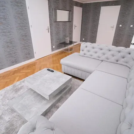 Bernardo Lux カルパッチ