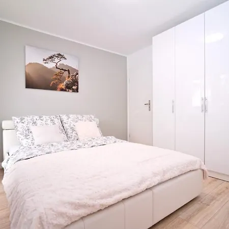 Apartman Bernardo Lux *