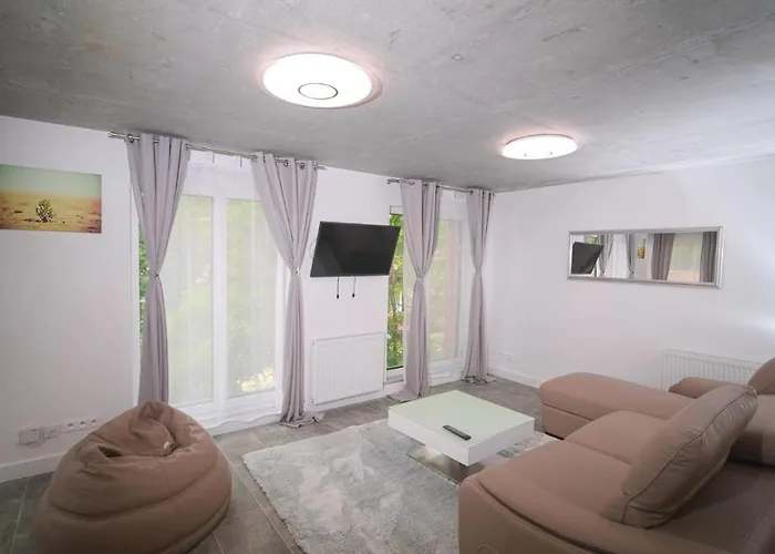 Bernardo Lux アパート