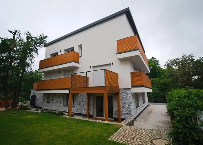 Bernardo Lux アパート *