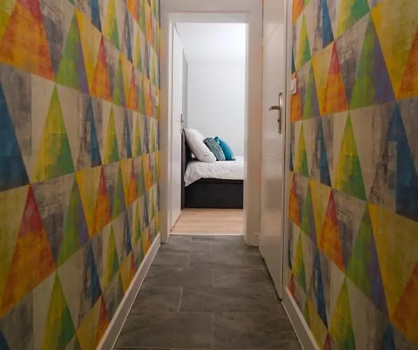 アパート Bernardo Lux カルパッチ