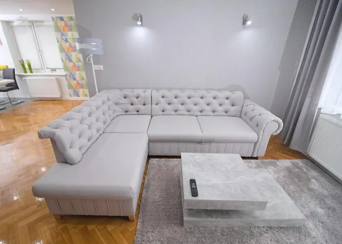 Bernardo Lux アパート *